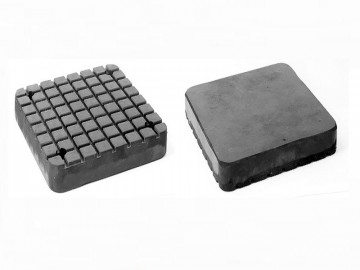 Арт. 1012 Накладка для подъемников TROMMELBERG Длина - 120 мм Ширина - 120 мм Н - 15 мм Вес - 320 гр