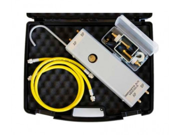 Комплект для промывки системы А/С автомобиля TopAuto RR1000960