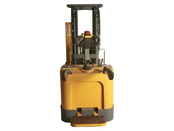 Штабелер самоходный 1,5 т 4,5 м cpd15r с раздвижными вилами и противовесом (с платформой) xilin 1013117